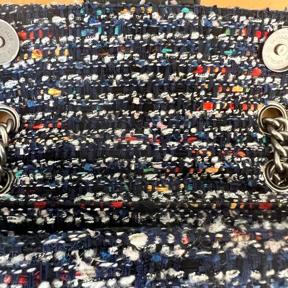 Kurt Geiger Mini Kensington Tweed Purse - Picture 10 of 12